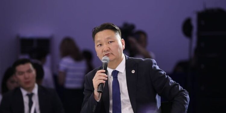 Б.Даваадалай: Монгол Улс 2030 он гэхэд нийт зээлийн 10 хувийг ногоон зээл болгоно